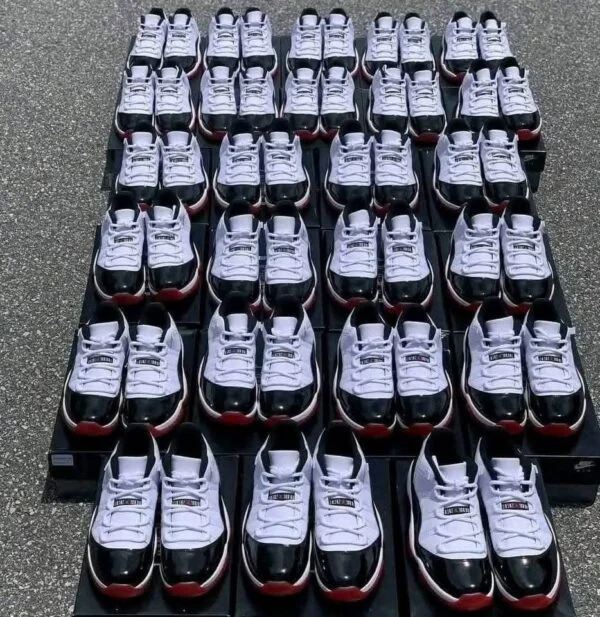 Jordan Shoes Pallet - Image 2