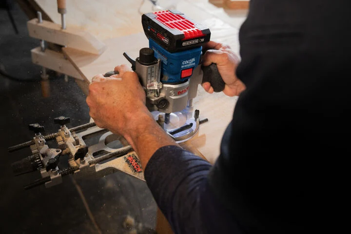 Bosch 18V Brushless Colt Palm Router Kit - Image 6