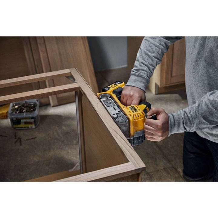 DEWALT XR 20V MAX 3 in x 21 in Belt Sander (Bare Tool) - Image 3