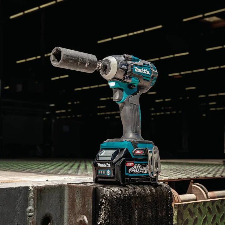 Makita 40V Max XGT Brushless Cordless 2-Piece 2.5Ah/4.0Ah Combo Kit - Image 5