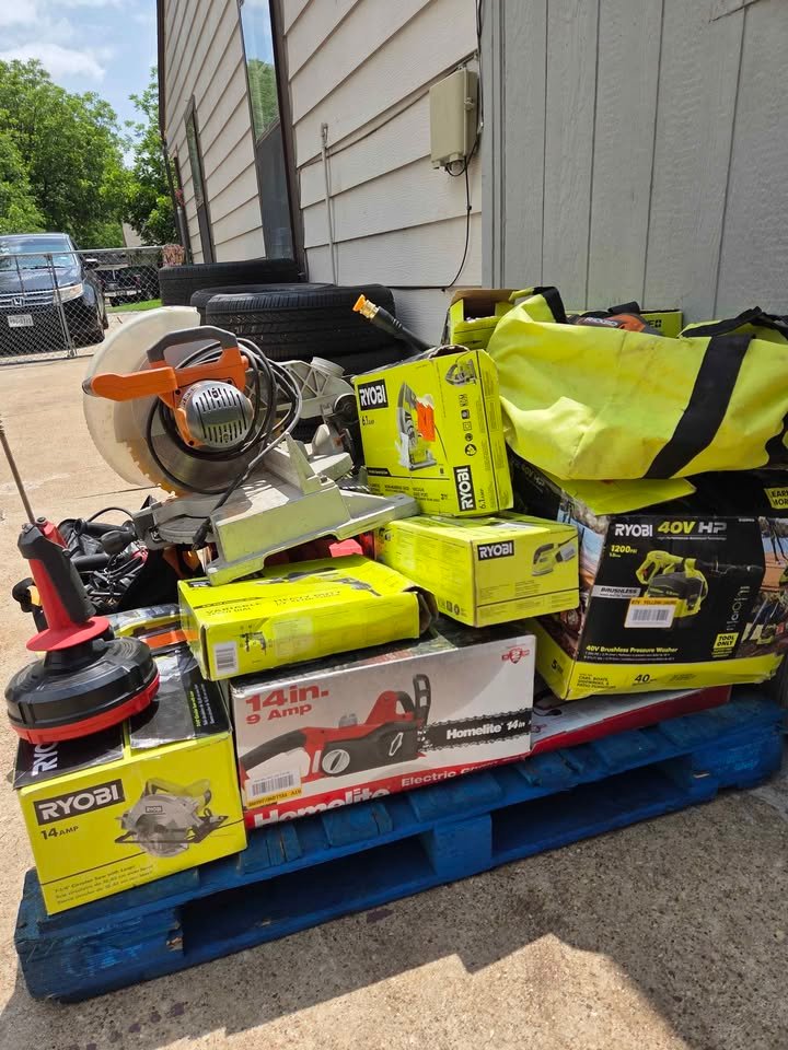 pallet of tools - Image 5