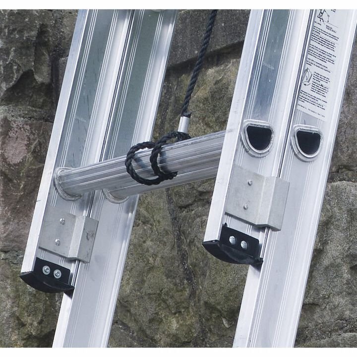 Werner D1500 Series 14 Ft 300 Lbs Aluminum Type IAA Straight Ladder - Image 4