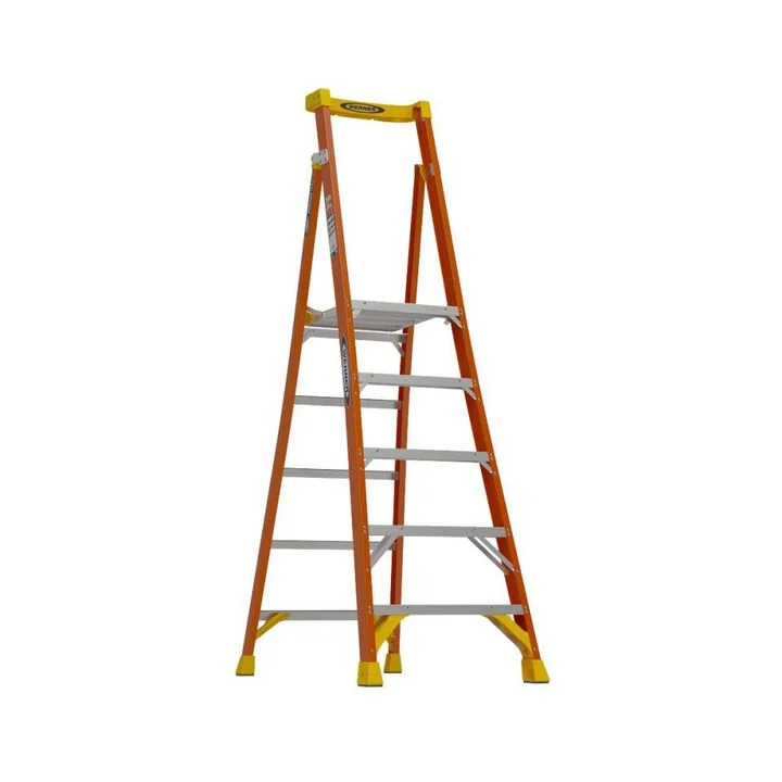 Werner Type IA 300 lb Fiberglass 5 ft Podium Ladder